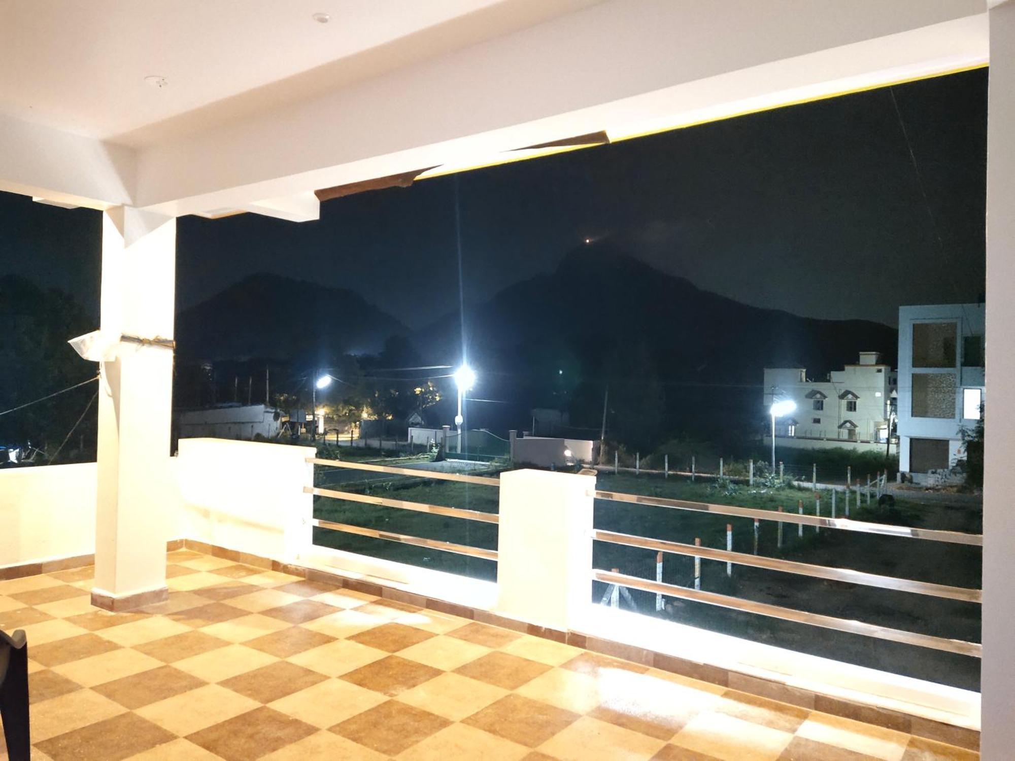 Rpm Home Stay Tiruvannāmalai Buitenkant foto