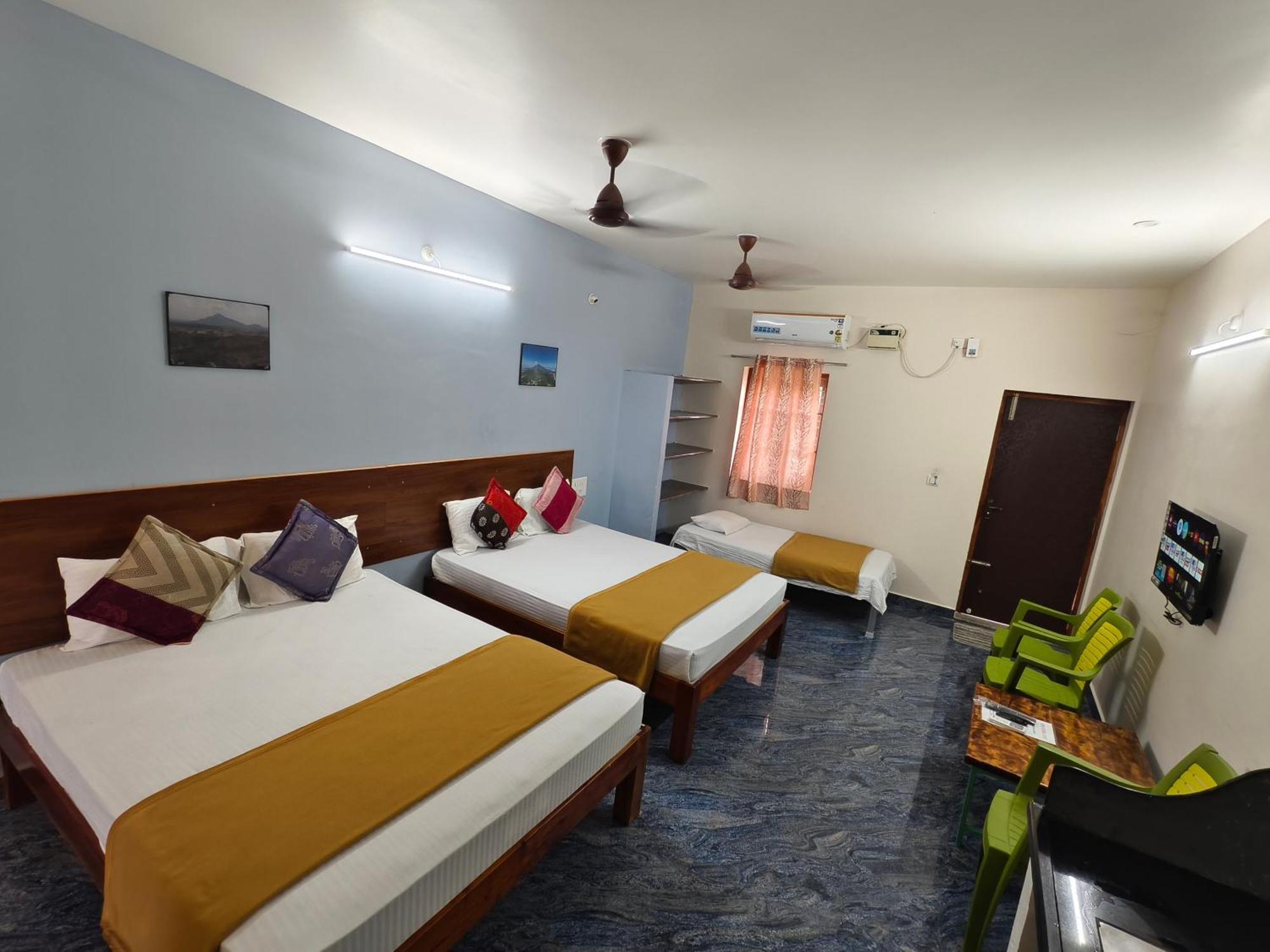 Rpm Home Stay Tiruvannāmalai Buitenkant foto